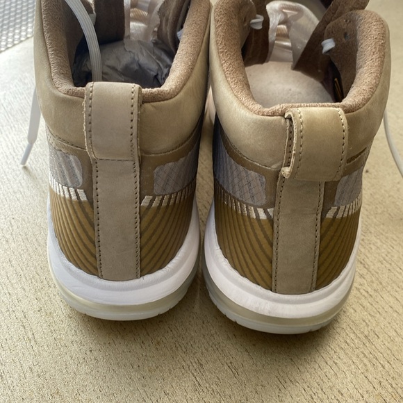 Nike Lebron James/john Elliot - Picture 5 of 9